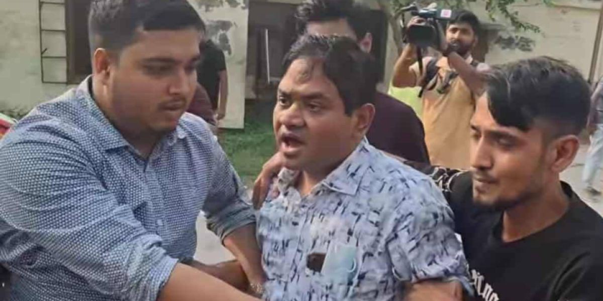 ফেসবুকে মৃত্যুর স্ট্যাটাস, আরএমও লাঞ্ছিত — নিয়োগ অনিয়মের জেরে উত্তেজনা, তদন্তে দুদক..