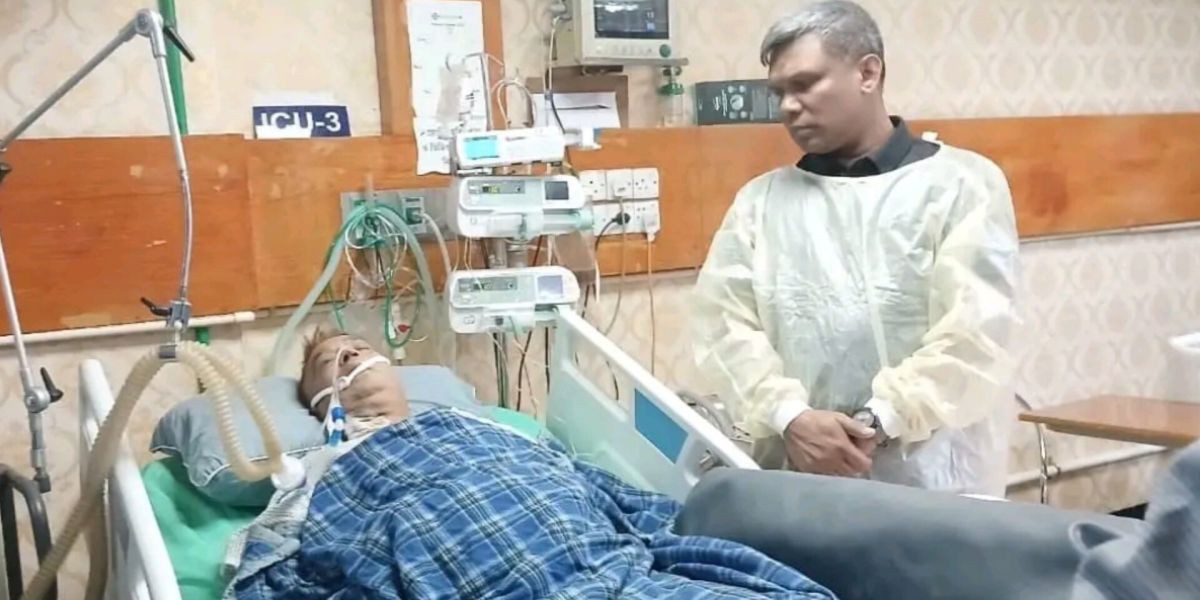 আইসিইউতে বান্দরবানের আজিজনগর সাংগঠনিক উপজেলা বিএনপির সাবেক আহবায়ক আবুল কালাম, চিকিৎসার খোঁজখবর নিতে হাসপাতালে জেলা বিএনপির সদস্য সচিব জাবেদ রেজা ..