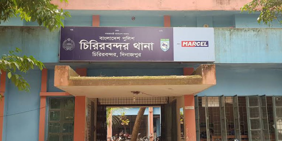 চিরিরবন্দরে ২০০ পিস ইয়াবাসহ মাদক ব্যবসায়ী আটক।