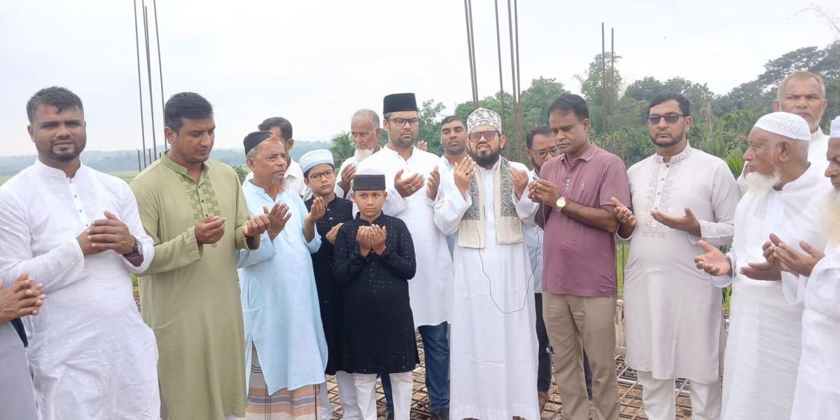 শতবর্ষী বগাবিলী শাহী জামে মসজিদে চারতলা ভবনের নির্মাণ কাজ শুরু..