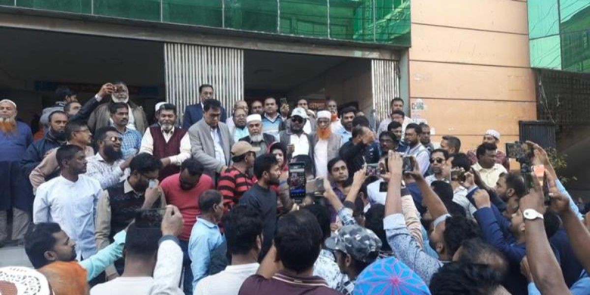 ওসমান হাদির উপর হামলার প্রতিবাদে বরগুনা বিএনপির বিক্ষোভ মিছিল..