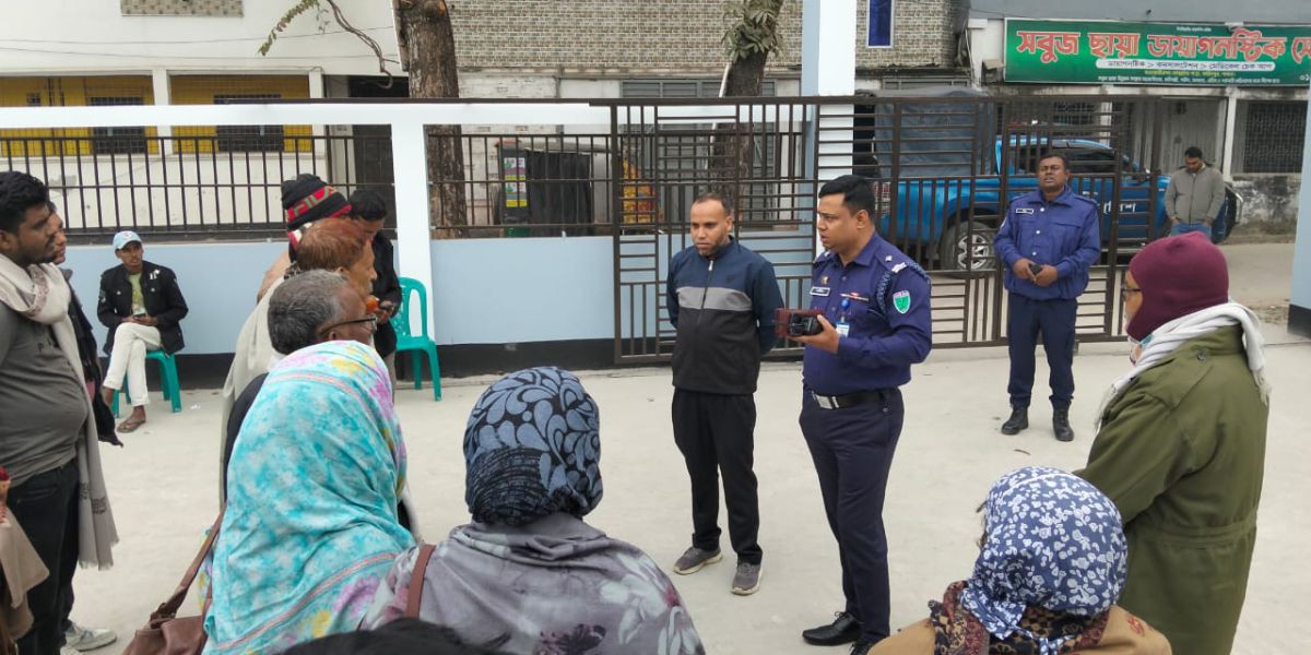 উপজেলা আনসার ও ভিডিপি কার্যালয় পরিদর্শন করেন ফরিদপুর থানার ওসি মোঃ শামীম আকনজি।   ..