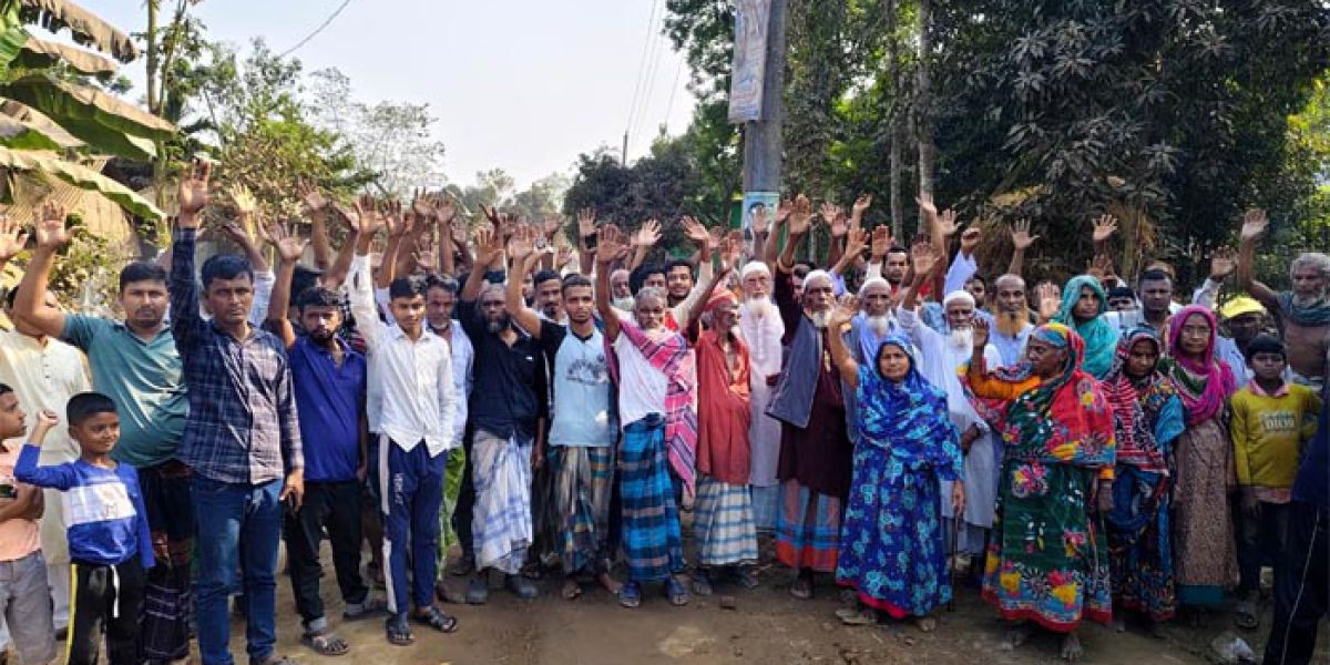 ঈশ্বরগঞ্জে মুহুরী রতনের দাপটে অতিষ্ঠ এলাকাবাসী