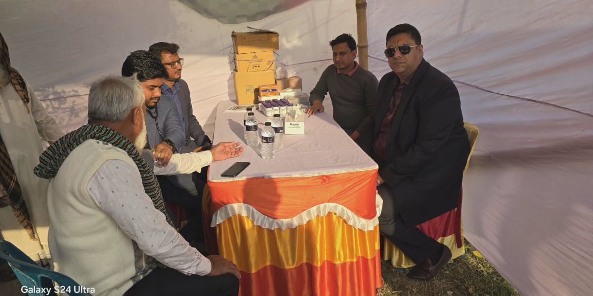 আমতলীতে বিএনপির নির্বাচনী জনসভায় ব্যাতিক্রম সেবা দিয়েছে ড্যাব..