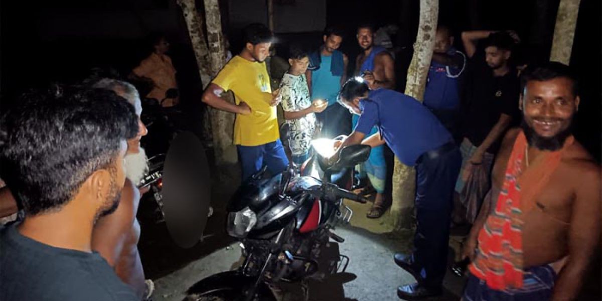খুঁটি অপসারণের ঘটনায় মামলা অভিযোগ ছাড়াই জব্দ মোটরসাইকেল ফেরত!..
