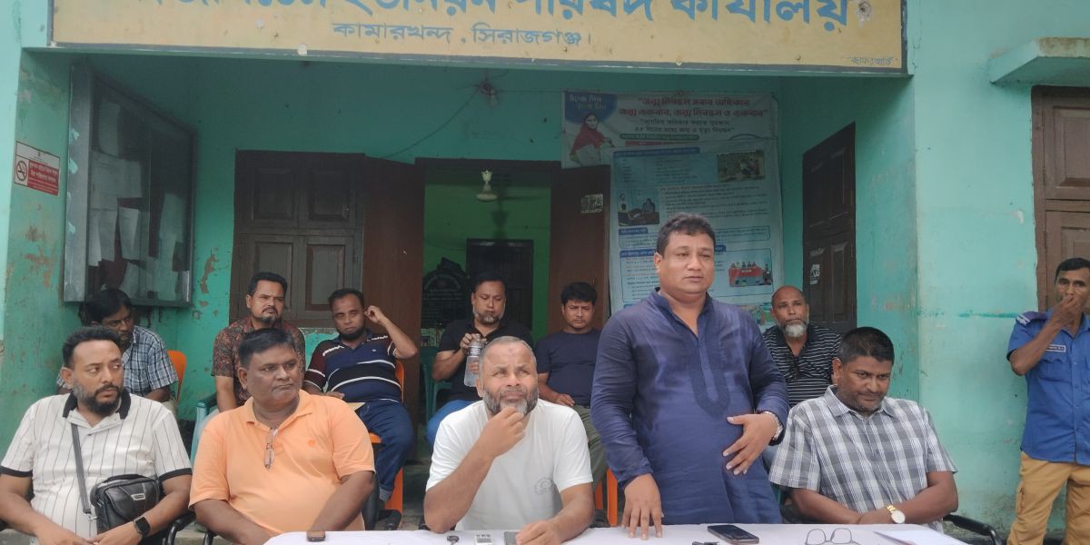 কামারখন্দে জামতৈল বাজারে বণিক সমিতি ও ব্যবসায়ীদের সঙ্গে  মতবিনিময় সভা  কায়েসের..