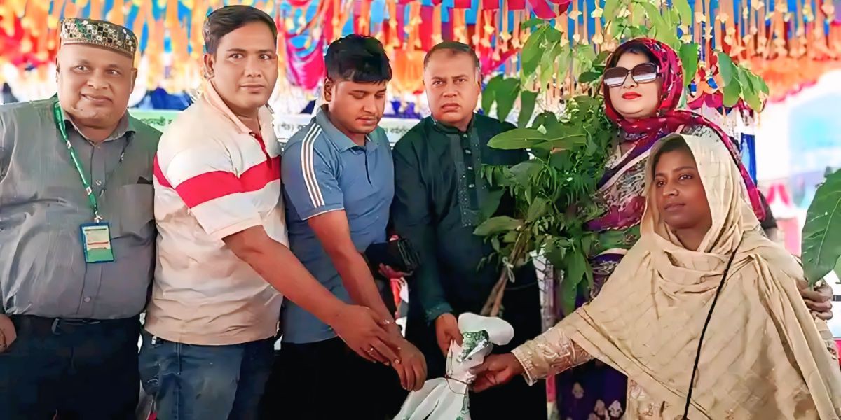 ময়মনসিংহের তারাকান্দায় বৃক্ষরোপণ কর্মসূচি: পরিবেশ ও জলবায়ু পরিবর্তনের চ্যালেঞ্জ মোকাবিলায় উদ্যোগ..