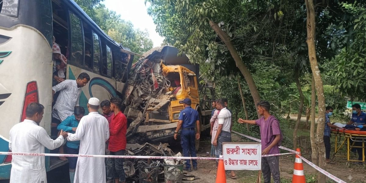শেয়ারবাজারের কারসাজি: করপোরেট গভর্ন্যান্সের দুর্বলতা ও নিয়ন্ত্রক সংস্থার দায়