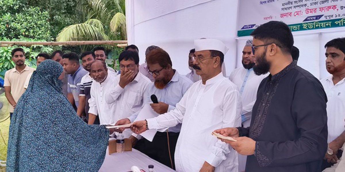 ধীরগতির ফ্যাশন আন্দোলন: বর্জ্য থেকে নতুন ট্রেন্ড, বাংলাদেশের সম্ভাবনা কতটা?
