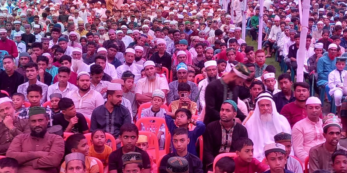 রামনগর জামেয়া কাদেরিয়া তাহেরিয়া আলিয়া মাদ্রাসায় পবিত্র ঈদে মিলাদুন্নবী উপলক্ষে জশনে জুলুস..