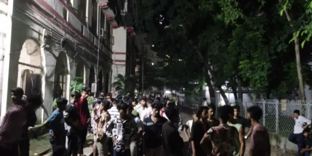 সুন্দরবনের বুকে লবণাক্ততার পদধ্বনি: বাঘ ও ম্যানগ্রোভের ভবিষ্যৎ সংকটে