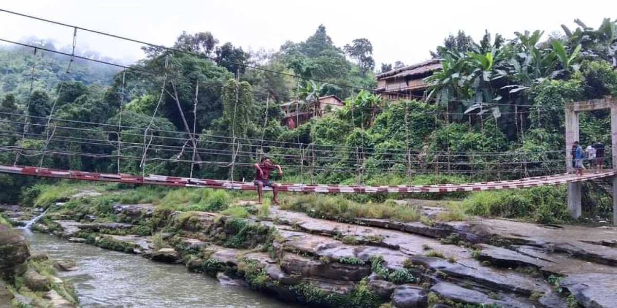 থানচির ঙাফাহ্খুম জলপ্রপাতে নৌকা ডুবে ৮ বছরের শিশু নিখোঁজ..