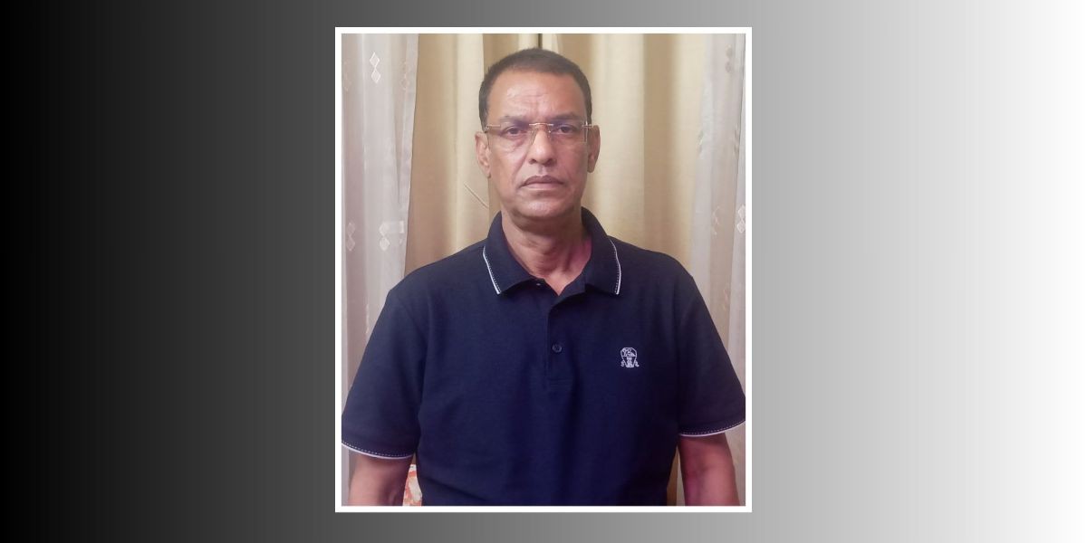 চাঁদাবাজি মামলায় বিএনপি নেতা আজাদ হোসেনের পদ স্থগিত