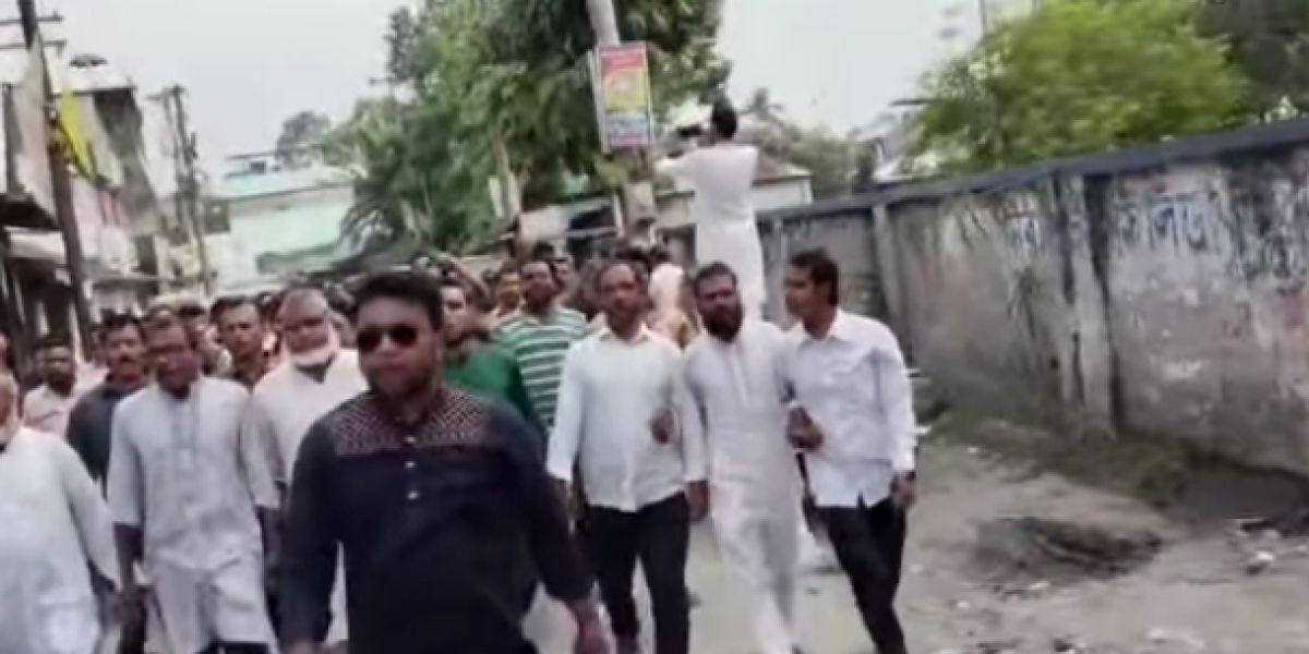 কুড়িগ্রামের ফুলবাড়ী উপজেলায় বিএনপির  আনন্দ মিছিল, বিভিন্ন এলাকায় মিষ্টি বিতরণ।..