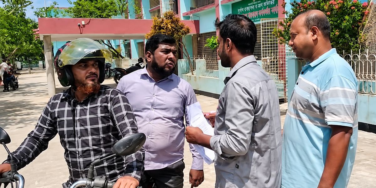 তথ্য অধিকার আইনে আবেদন জমা দিতে গিয়ে সাংবাদিকের কাছে ৪ হাজার টাকা দাবির অভিযোগ, কালিগঞ্জের পিআইওর বিরুদ্ধে..