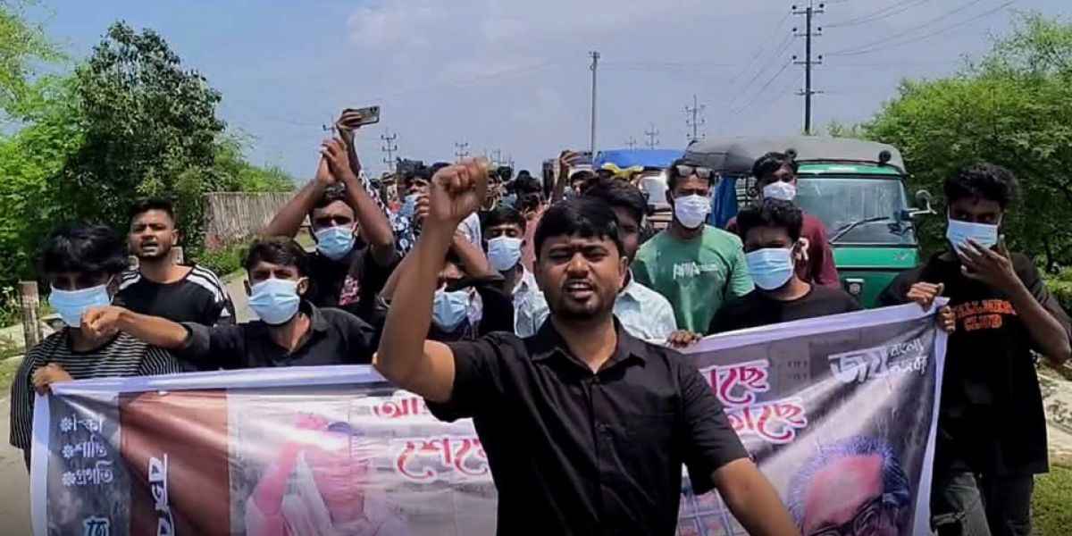 সাতক্ষীরায় ছাত্রলীগের মিছিল: আইনশৃঙ্খলা বাহিনীর নজরদারি বৃদ্ধি..