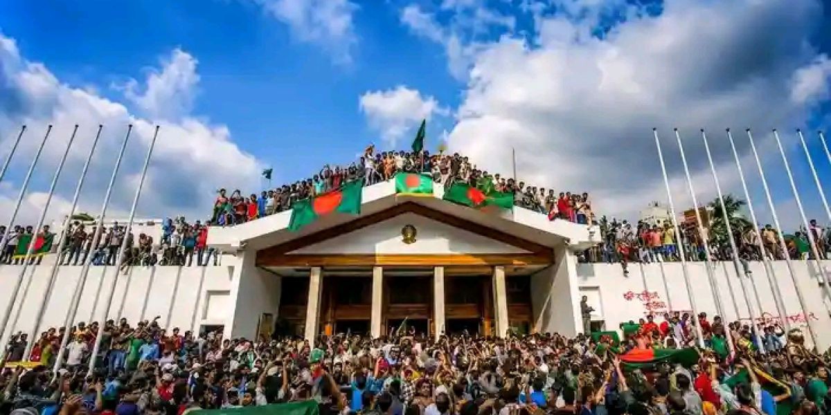 ৫ আগস্ট: গণ-অভ্যুত্থানের দ্বিতীয় বর্ষপূর্তি—শহীদদের আত্মত্যাগ স্মরণ, বিচার ও নতুন বাংলাদেশের প্রত্যাশা..