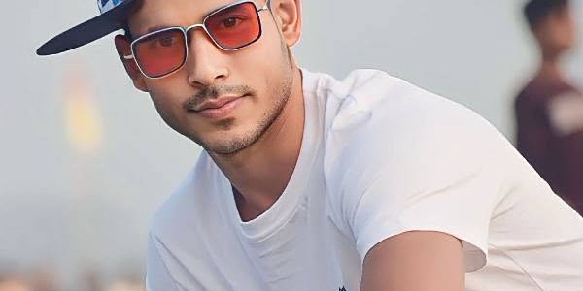প্রেমিকার বিয়ের দিনে আমগাছে ঝুলছিল  যুবকের  মরদেহ