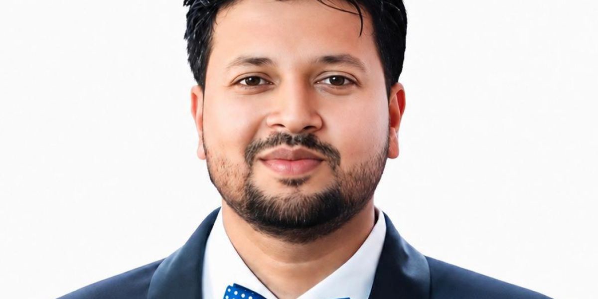 ময়না এ.সি. বোস ইনস্টিটিউশনের এডহক কমিটির সভাপতি ইমরান হুসাইন..
