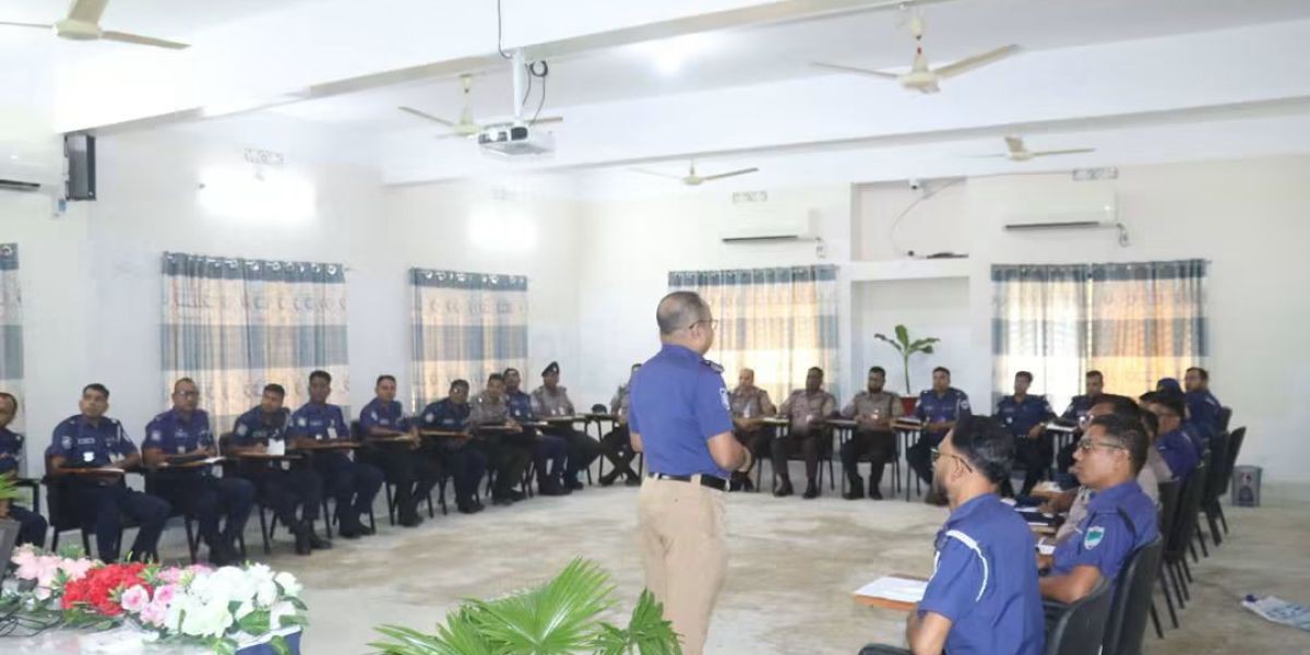 সপ্তাহ মেয়াদী সাতক্ষীরায় "জনশৃঙ্খলা ব্যবস্থাপনা ও নিরাপত্তা'' কোর্সের শুভ উদ্বোধন..