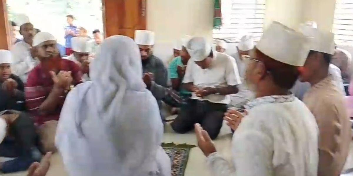 প্রতিমন্ত্রী আব্দুল বারী ও সহধর্মিণীর সুস্থতা কামনায় দোয়া মাহফিল..