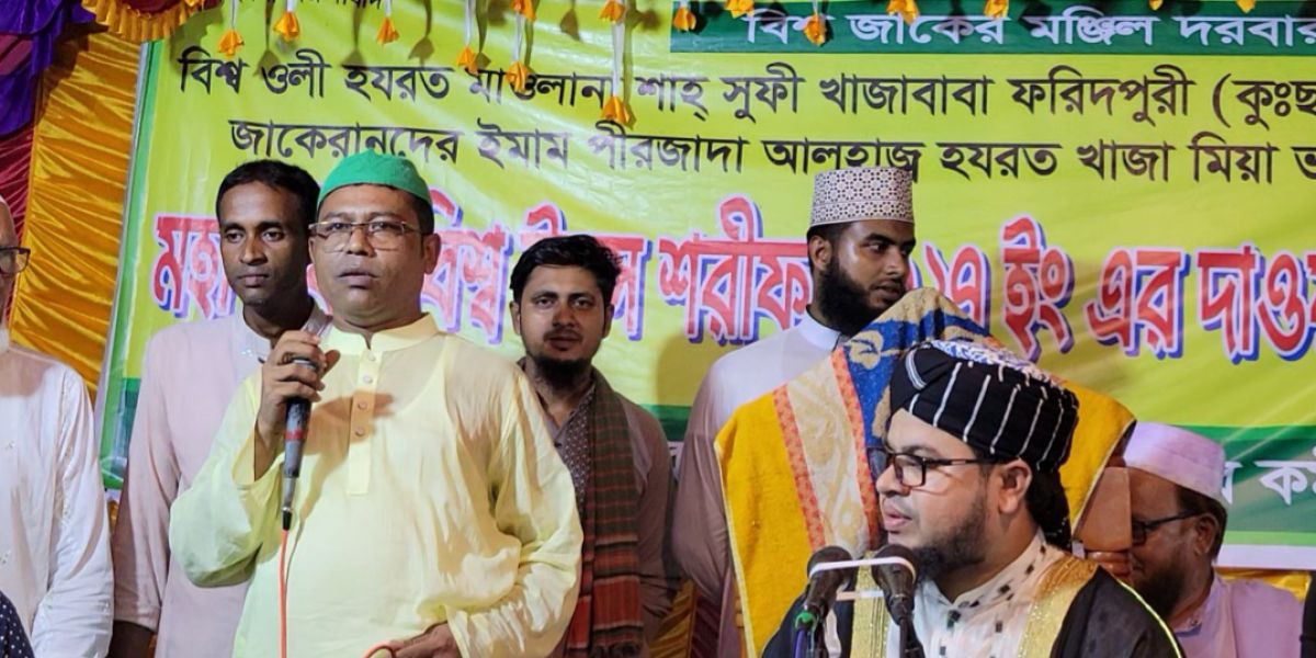 পূর্বধলায় ধর্মীয় জমায়েতে চেয়ারম্যান পদপ্রার্থীর রাজনৈতিক দোয়া চাওয়ার তৎপরতা নিয়ে জনমনে আলোচনা..