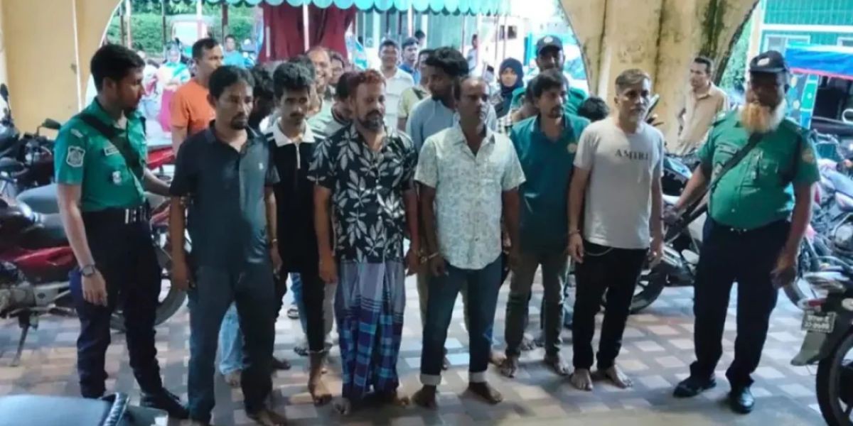 বরিশালে নিষিদ্ধ আওয়ামী লীগের গোপন বৈঠক পণ্ড, ১২ নেতাকর্মী আটক..