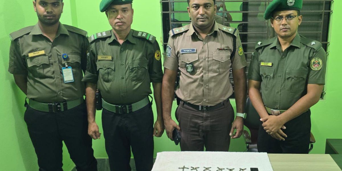 হাতিরঝিল লেকে ৪৮ রাউন্ড গুলি ও পিস্তলের চার্জার উদ্ধার: নিরাপত্তা ঝুঁকি নিয়ে চাঞ্চল্য..