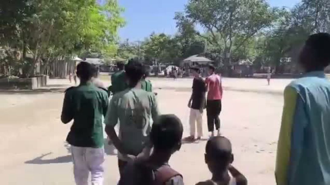 লালমনিরহাটে বিদ্যালয়ে হামলা