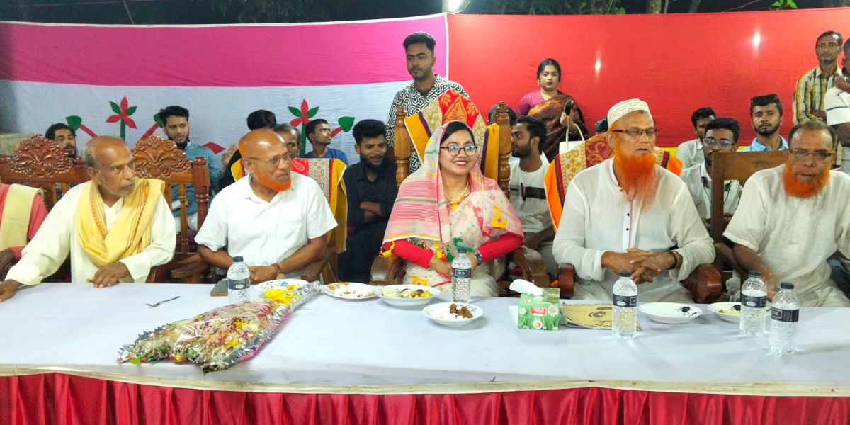 কাঁঠালিয়ায় এনসিপি নেত্রী ডা. মাহমুদা মিতুর পাশে বিতর্কিত দলবদলু নেতা, স্থানীয়দের ক্ষোভ..
