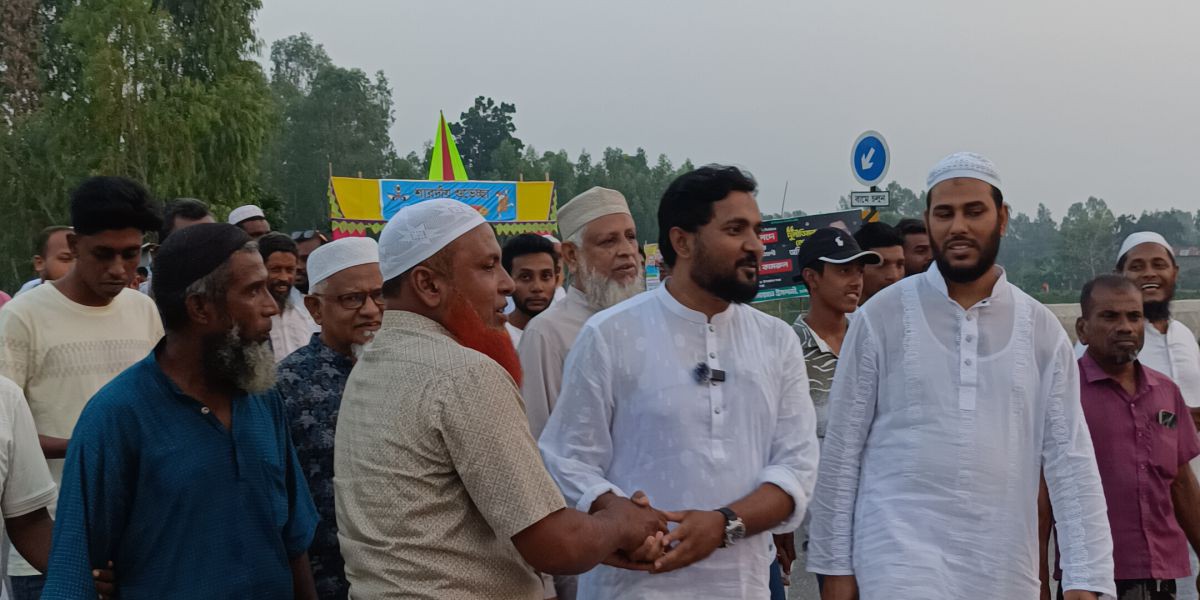 সিংড়ায় জামায়াতের চেয়ারম্যান প্রার্থী আব্দুল কাহ্হার কামরুলের গণসংযোগ..