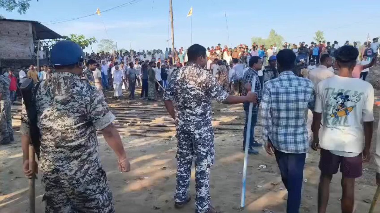 উত্তর দিনাজপুরের গোয়ালপোখরে দুর্গা মন্দিরে হামলা ও ভাঙচুর