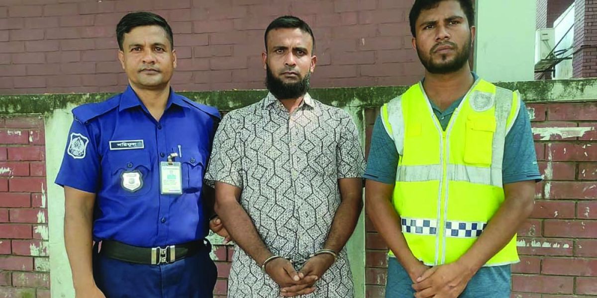 দিনাজপুরে মৃত্যুদণ্ডপ্রাপ্ত পলাতক আসামি গ্রেপ্তার