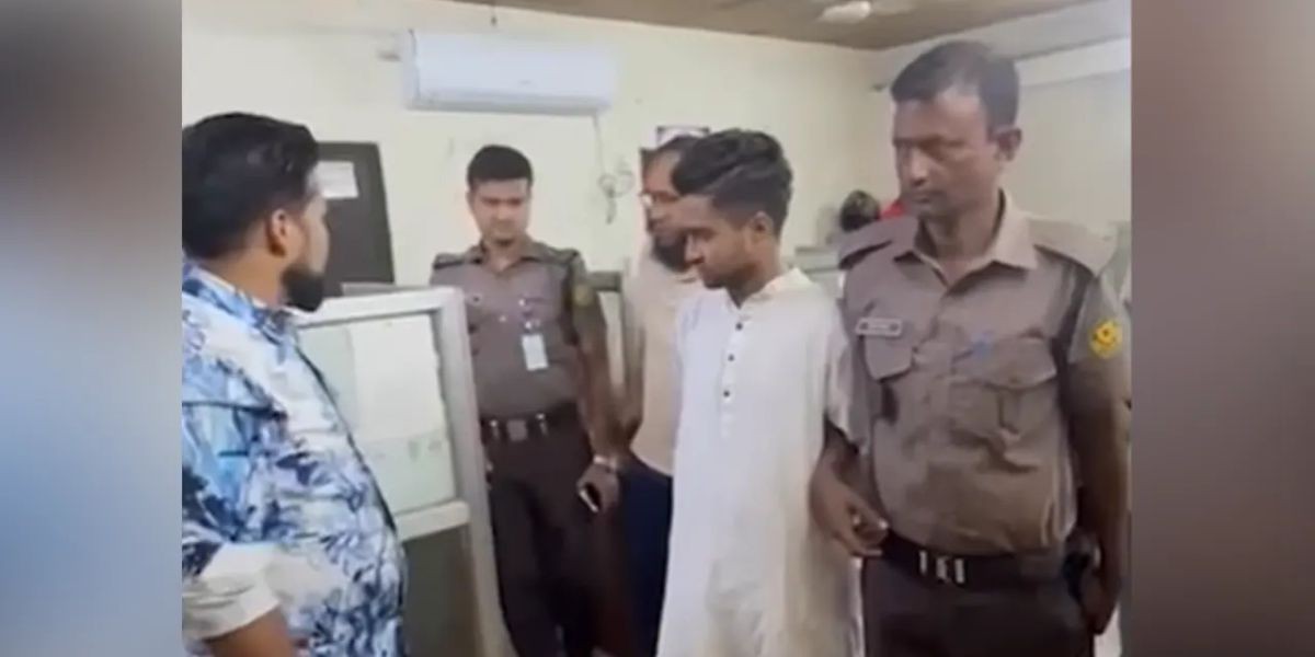 ঢাবির লালন উৎসব থেকে ছাত্রলীগ নেতা আটক, থানায় সোপর্দ