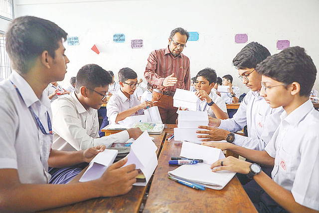 বই সংকটে নতুন শিক্ষাবর্ষ: কোটি শিক্ষার্থী বিপাকে!