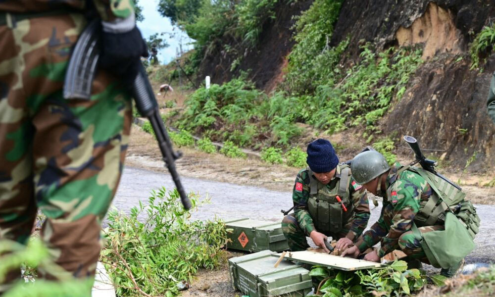 মিয়ানমার জান্তা ও জাতিগত সশস্ত্র গোষ্ঠী যুদ্ধবিরতিতিতে রাজি: চীন